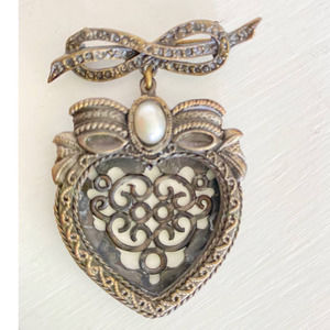 Vintage Gray Heart Embellished Brooch Faux Pear Bow Detail State Jewelry